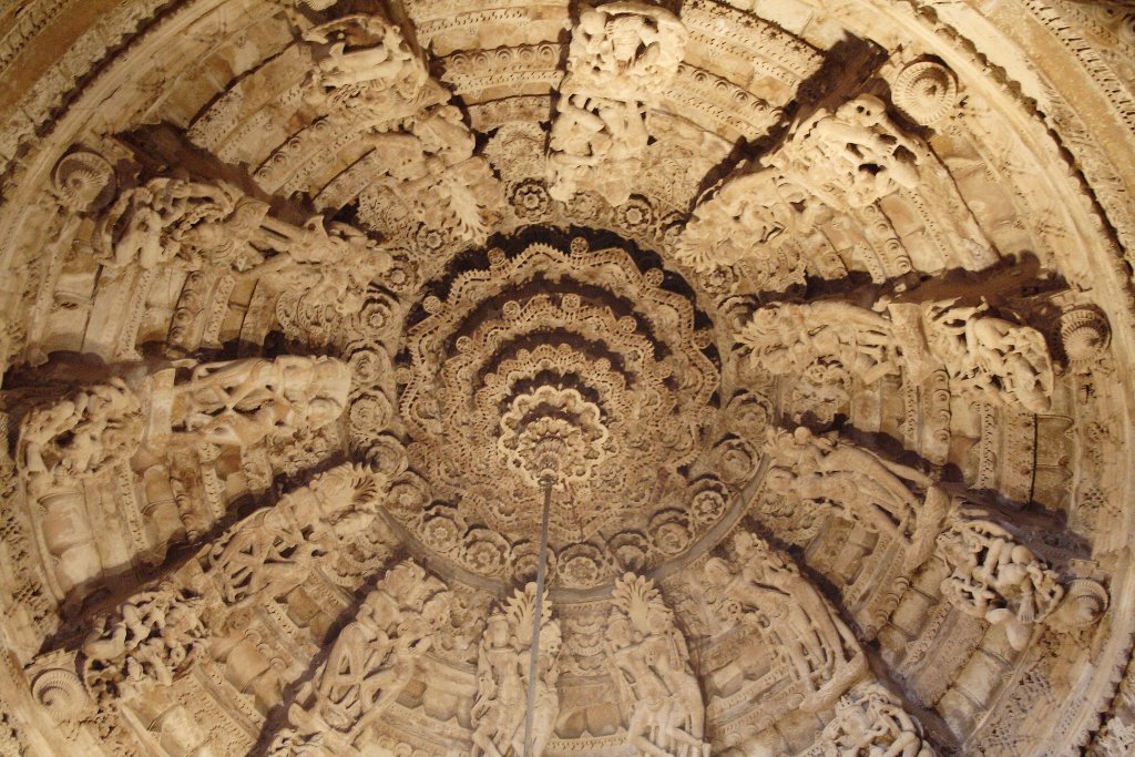 12-Roof of the Jain Temple.jpg - Roof of the Jain Temple